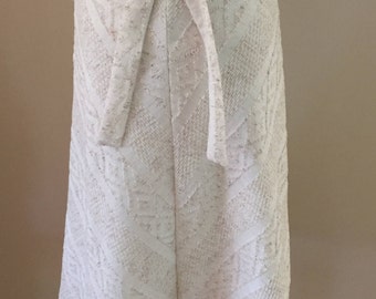 1970s Vintage White/Cream Textured Knit Skirt/Chevron Stripe/Tie Belt