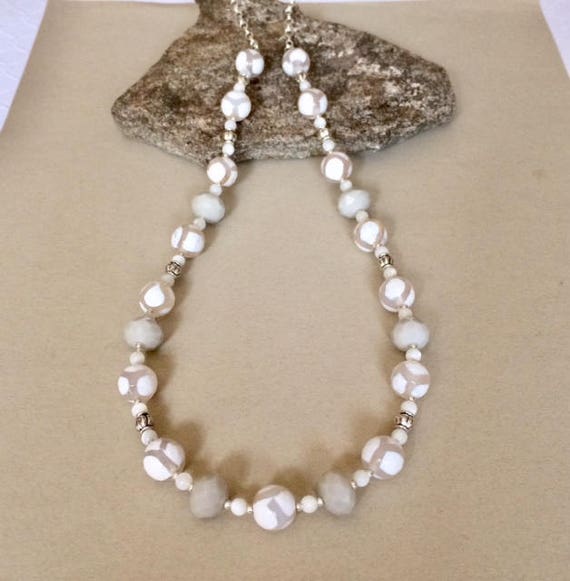 White Necklace White Bead Necklace White Agate Necklace Beaded