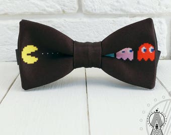 PAC - MAN Bow tie, Pacman 8 bit, Classic Video Games, Retro Games, Geeky wedding