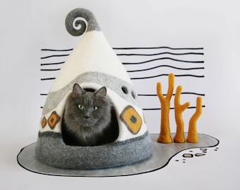 Cat cave, Cat bed, White, Yellow, Grey, Felted cat house, Pet house, Felt cat cave, Natural wool, Eco friendly