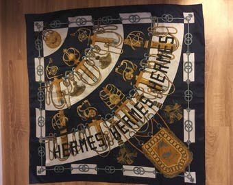 Pending sale HERMES SCARF "Cliquetis"