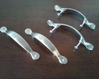 Comment installer une poignée de porte - Bricolage Facile