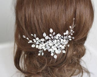 Bridal hair comb Crystal bridal hair comb Wedding hair comb Bridal Headpiece Pearl bridal hair comb Bridal Hair Accessory Pearl and Crystal