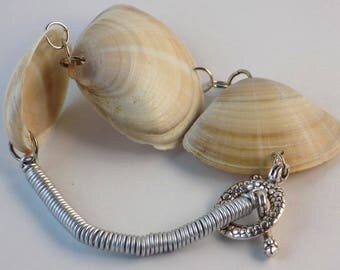 Beige Marine Shells Alu Spring Silver Bracelet with Python