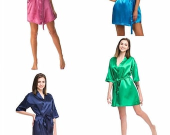 ON SALE Bridesmaid robes | 20 colors + Personalization | Satin robes | Bridal crew robes | Bridemaids gifts | Personalized robes | Dressing