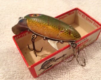 Vintage Heddon Midget Wood Fishing Lure 9010 XRW