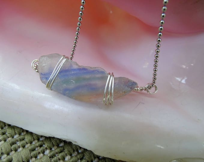 Lake Michigan Beach Glass with an image of the beach and Chicago Skyline - A Large piece of beach glass - Wire wrapped -