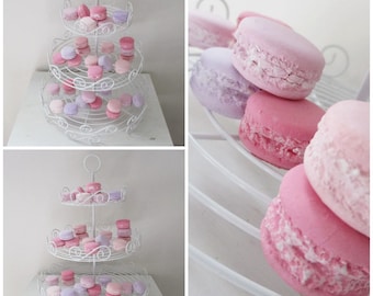 Set of 32 macarons plaster reception buffet table decoration