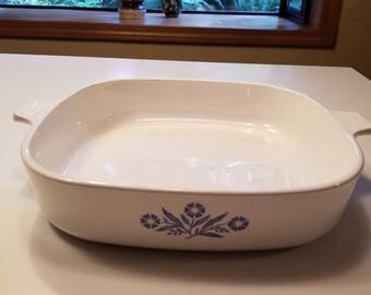 Large Corning blue Cornflower casserole dish