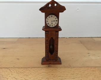 Dolls House grandfather clock 1.5 inch wide/4.5inch high