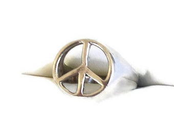 SALE Sterling Silver Peace Sign Ring Vintage Size 8 Artisan Made Hippie Boho