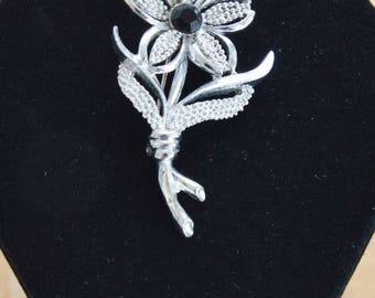 On sale Pretty Vintage Floral Brooch, Silver tone, Black stone