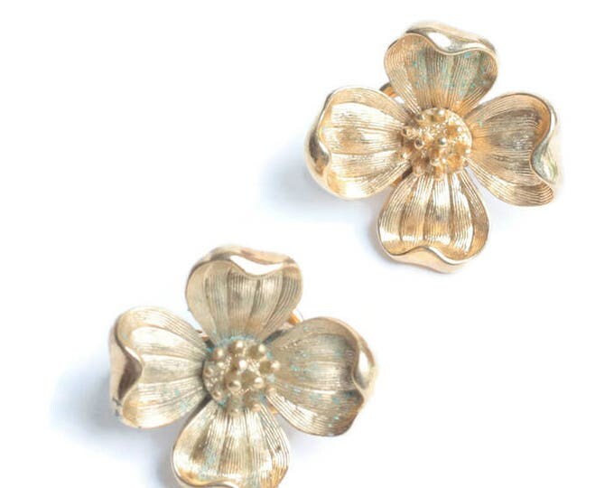 Crown Trifari Dogwood Flower Earrings Clip On Gold Tone Vintage