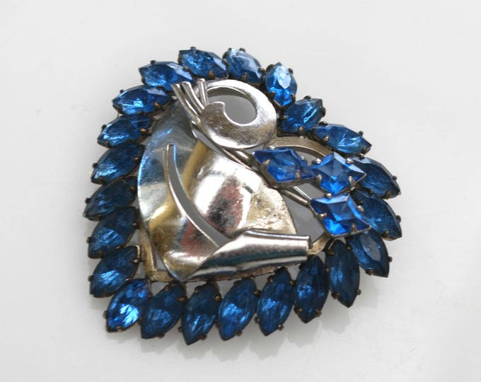 Blue Heart Brooch - Rhinestone - open back - silver - mid century pin -light bluish crystal