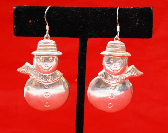 Sterling Snow Man Earrings - Silver Holidaychristmas - Winter figurine dangle earring