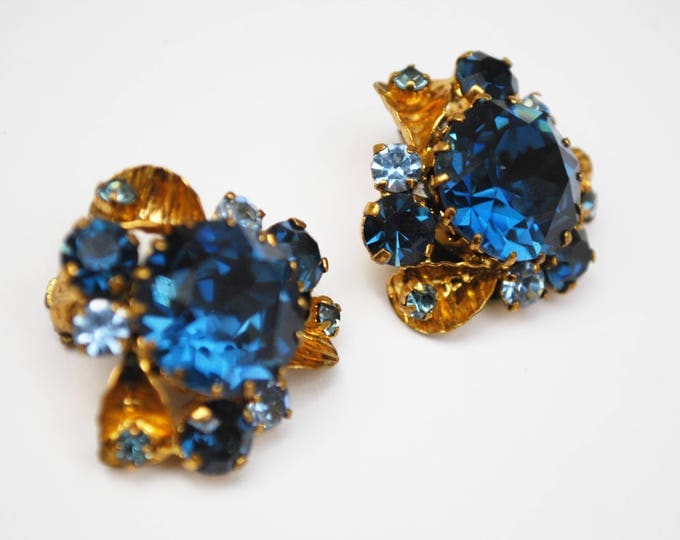 Blue Rhinestone Earrings - Clip on earrings - Mid Century - blue Crystal Gold plated - Floral flower earring