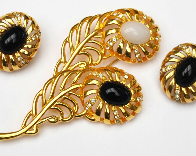 Flower brooch earrings Set - Signed Cindy Adams - Black white glass cabochon - Rhinestone - Yellow gold jewelry set