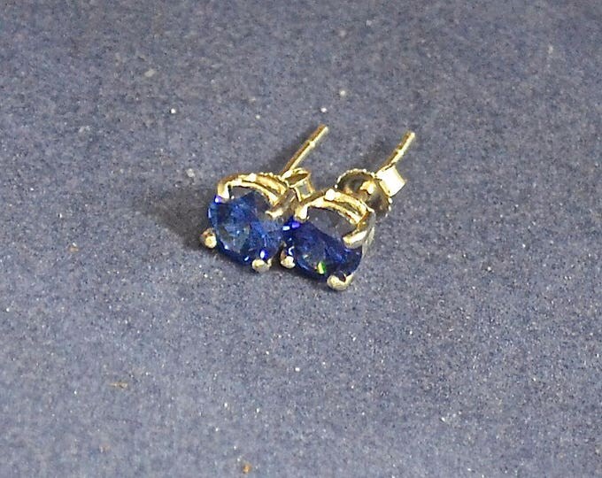 Blue Sapphire Stud Earrings, 6mm Round, Russian Simulates, Set in Sterling Silver E1077