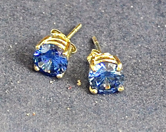 Blue Zircon Studs, 7mm Round, Natural, Set in Sterling Silver E1116