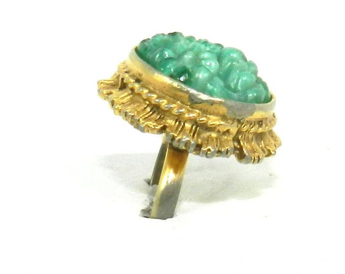 Vintage Carved Faux Jade Ring, Unsigned Hobe Cocktail Ring, Faux Jade Jewelry, Statement Ring, Asian Motif, Vintage Fashion Ring
