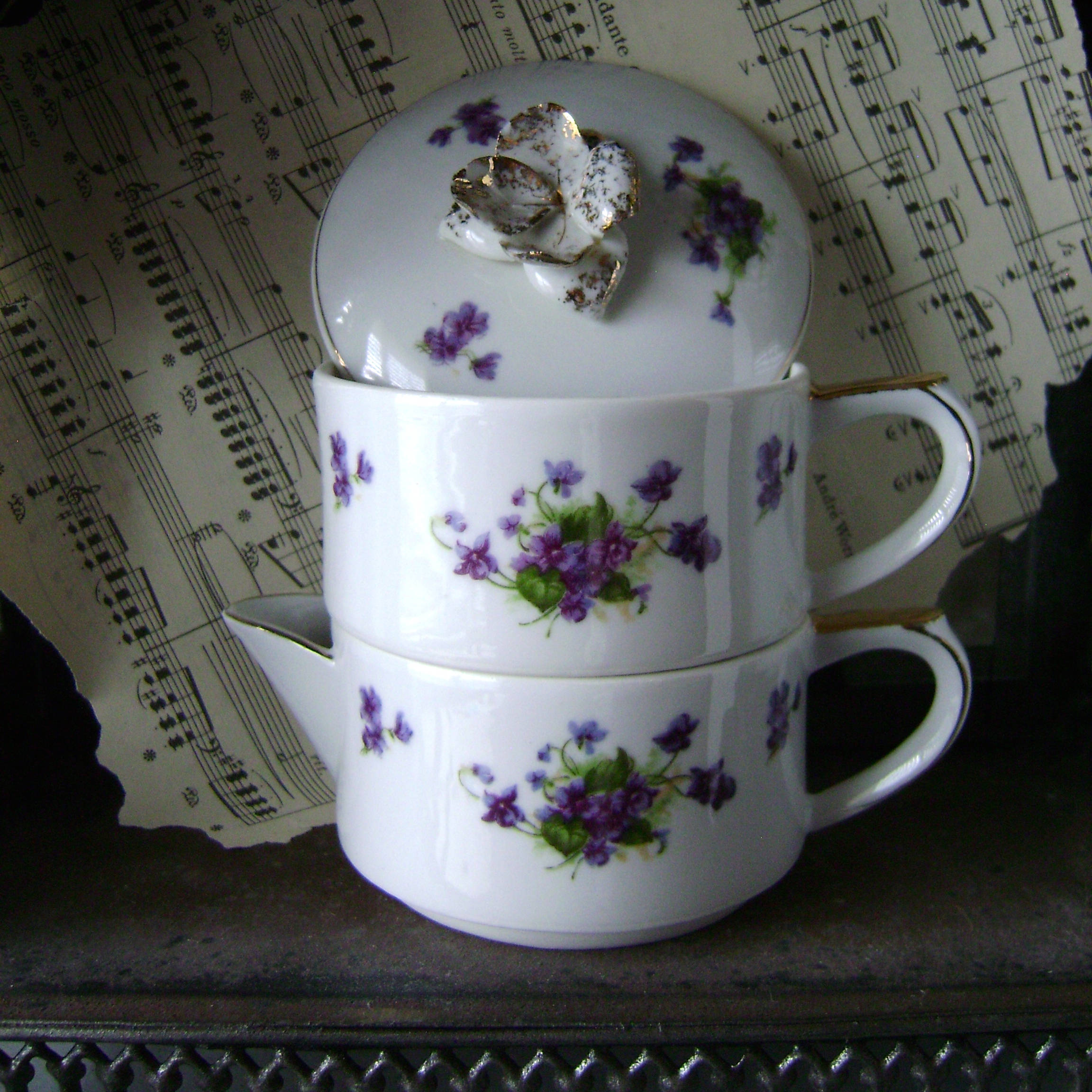 stacking sugar and creamer set with violet flowers vintage