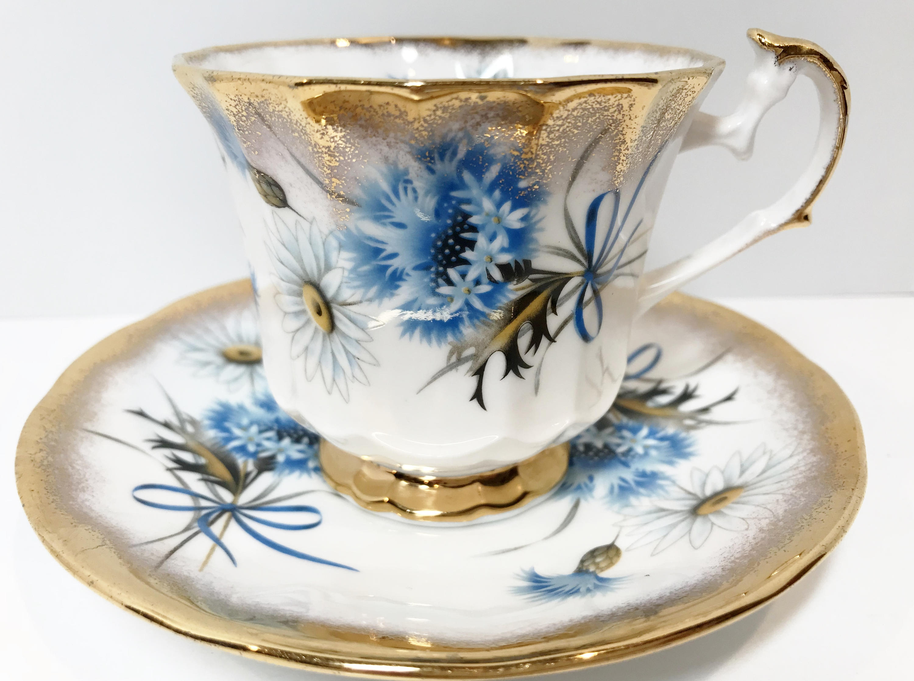 Elizabethan Tea Cup and Saucer, Elizabethan Tea Cups, English Teacups