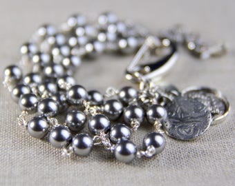 Pearl & Charm Bracelet, Grace Kelly, Rear Window, Multi Strand Pearl Bracelet, Silver Coin Jewelry, Charm Bracelet, Jewelry Trends 2017