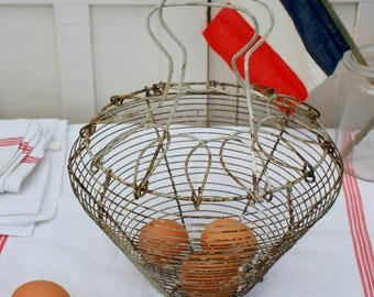 Egg Basket / Wire Egg Basket / Wire Basket / Vintage / French Vintage / French Farmhouse / Shabby Chic Decor / Rustic / Vintage Egg Basket