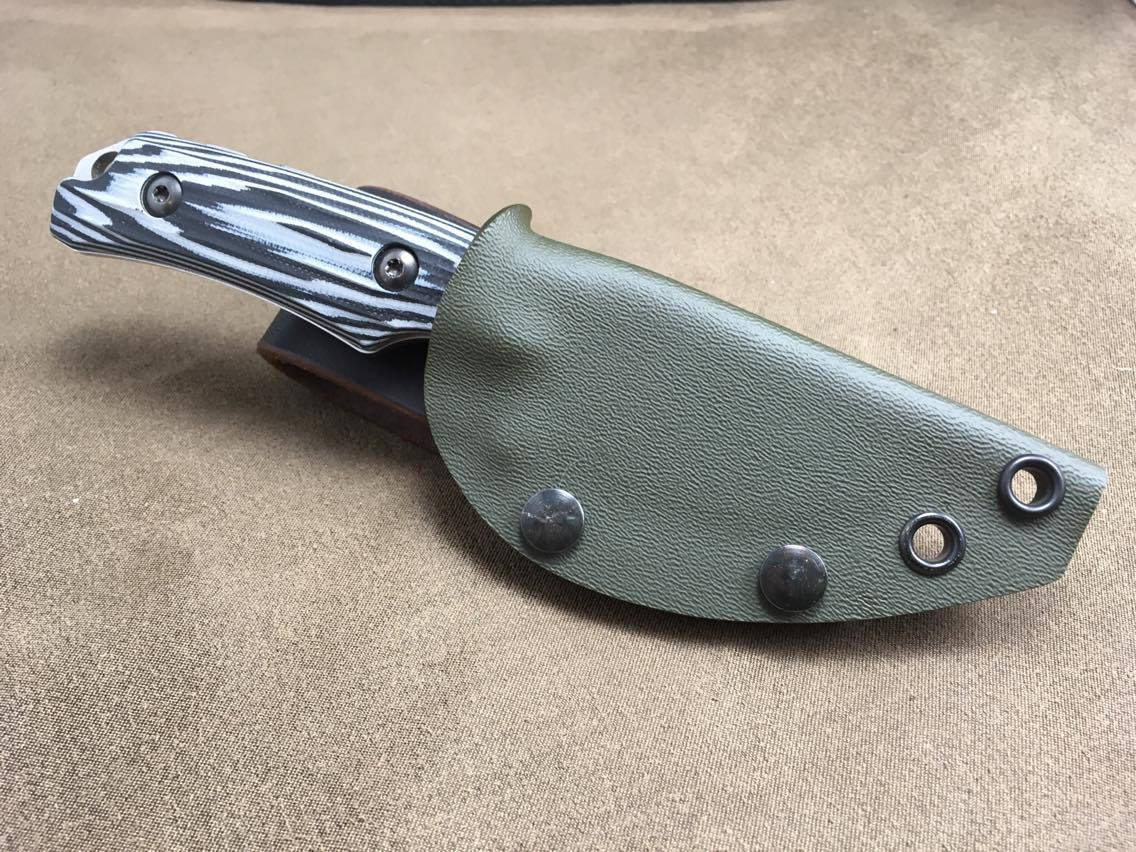 Vertical Kydex Sheath for Benchmade Hidden Canyon Hunter