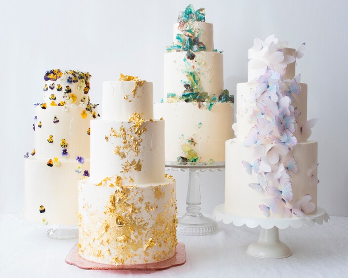 4 Ways to Customize a Store-Bought Wedding Cake