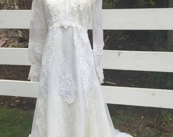 Vintage White Full Length Wedding Dress