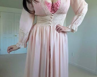 Vintage 1930s/1940s Pink Peignoir | Vintage Lace Peignoir | Vintage 1940's Robe | Vintage 1940s Lingerie |