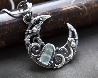 Amulet necklace // Silver amulet moon necklace // Protection moon amulet // Crescent moon silver necklace // Magic amulet // Godess moon
