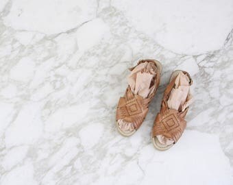 Vintage Caramel Leather Huarache Sandals Sz 8