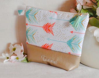 Monogram makeup bag - arrows makeup bag - bridesmaid gift - gift for daughter - gold cosmetic pouch - cute makeup bag - christmas gift