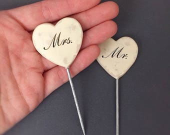 Wedding Cupcake Toppers, Mr and Mrs, Heart Cupcake Topper, Wedding Cupcake, Cupcake Topper, Wedding Cupcake Pick, Wedding Cupcake Decoration