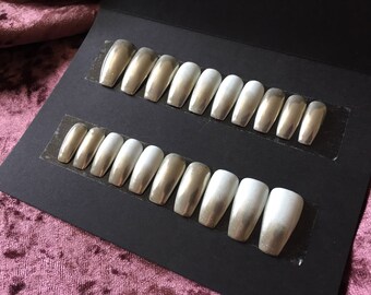 Wit Walker Chrome kist pers op nagels / Winter komt / Chrome verloop / spiegel Chrome doodskisten