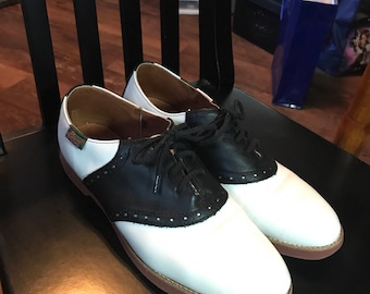 Vintage Women's Black and White Leather Bass Saddle Shoes Size 9.5M