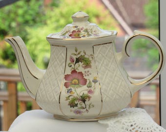 Sadler Teapot, Vintage Teapot, Floral Teapot, Trellis Teapot, 1950's Pottery, Made In England