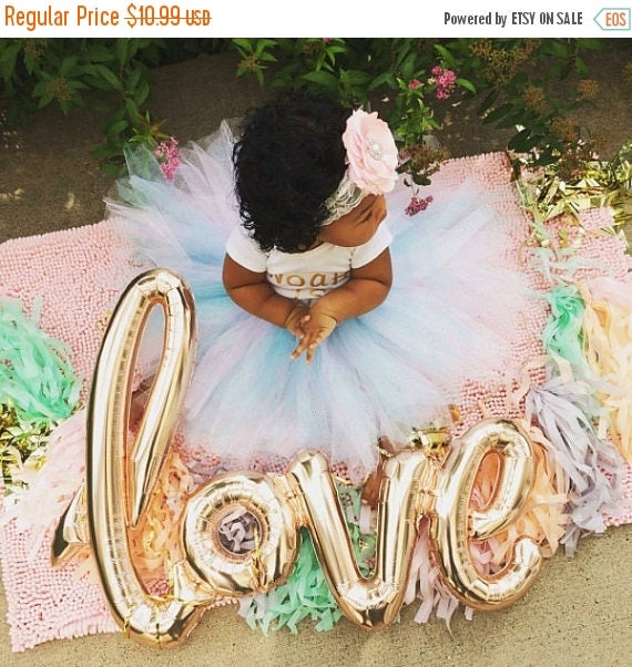 ON SALE 30 love Balloon engagement balloon party
