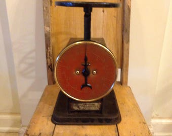Vintage Kitchen Scale /Brass face kitchen scale/ American Cutlery household scale/ 1940's kitchen decor