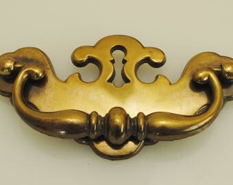 Brass Drawer Pull with Key Hole 1 Piece