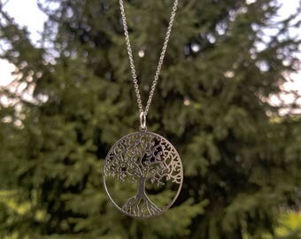 Sparkling Leaf Tree of Life Necklace