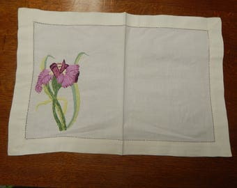 SALE Linen Placemat W/ Flower detail SALE