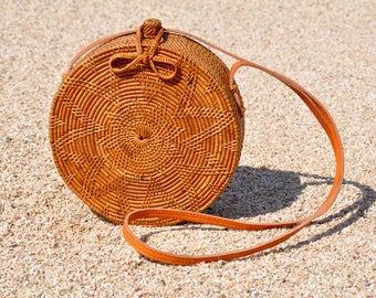round basket purse