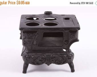 Vintage Cast Iron Stove Part - Possible Salesman Sample Dollhouse Victorian ~ The Pink Room ~ 161007