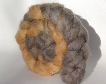 100% baby camel spinning or felting - 94g