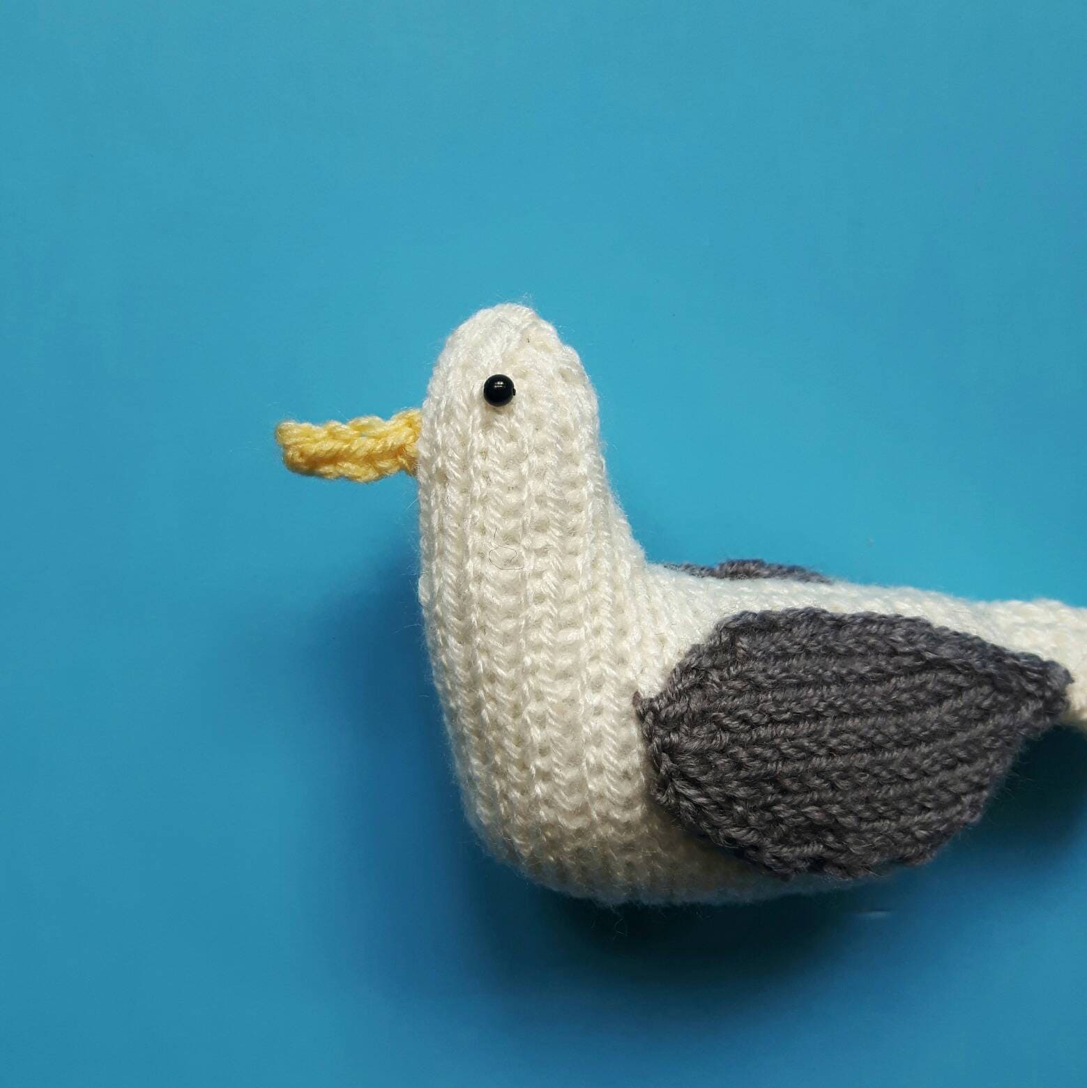 Jeff the seagull knitting pattern small Herring Gull
