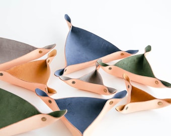 Triangle bowl- leather catch-all- triangle valet- leather snap bowl- triangle dish- jewelry caddy- stitch-marker-holder- knitting yarn bowl