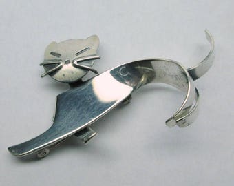 Beau sterling cat , modern style .17 ounce / 4.8 g